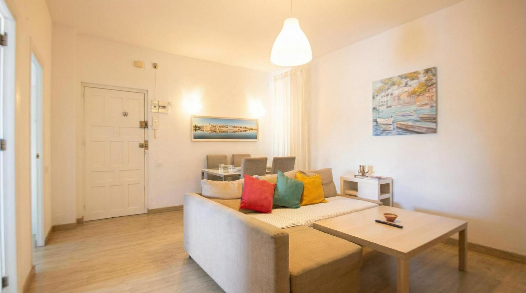 3 Bedroom Apartment With Stunning Guadalquivir Views, Seville