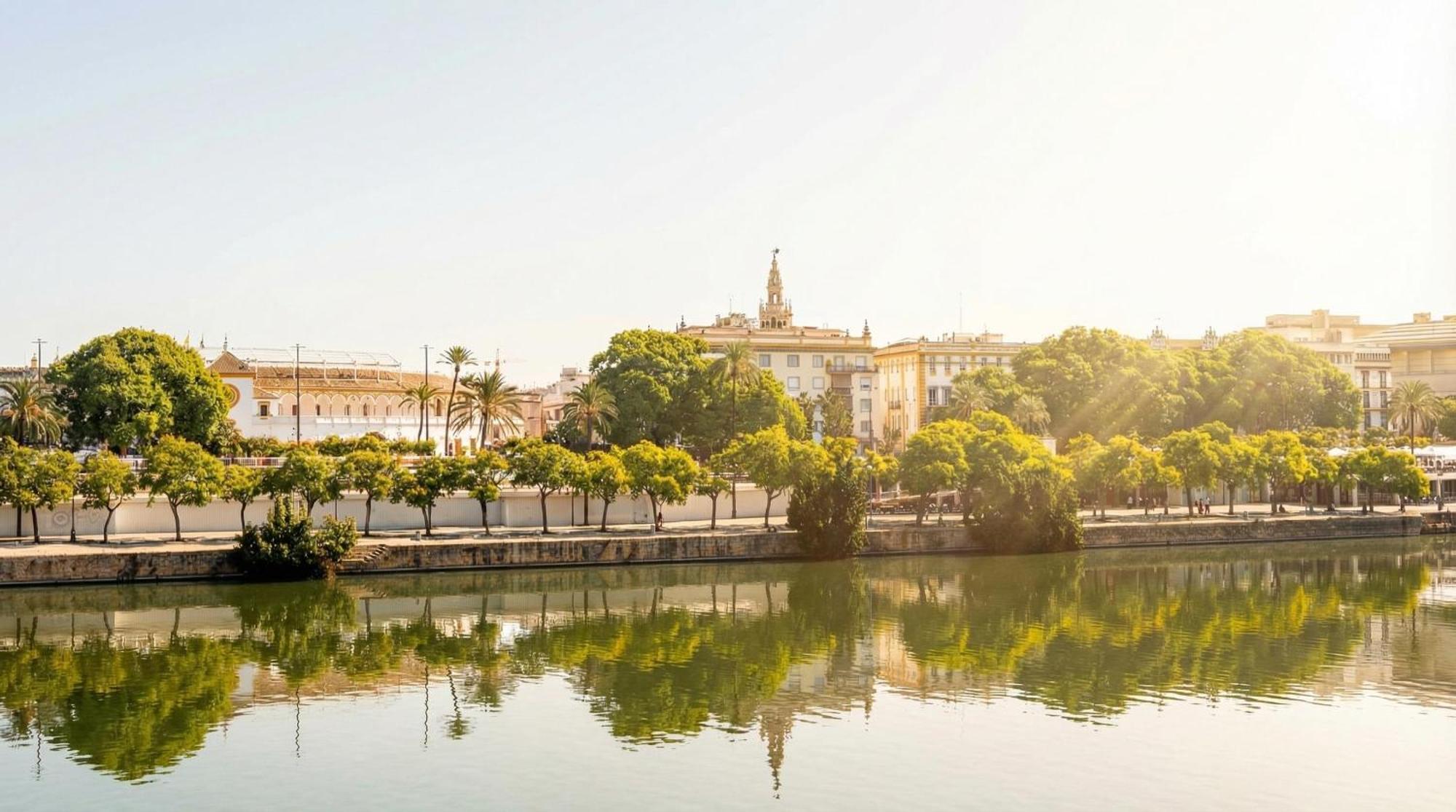 3 Bedroom Apartment With Stunning Guadalquivir Views — Photos 2